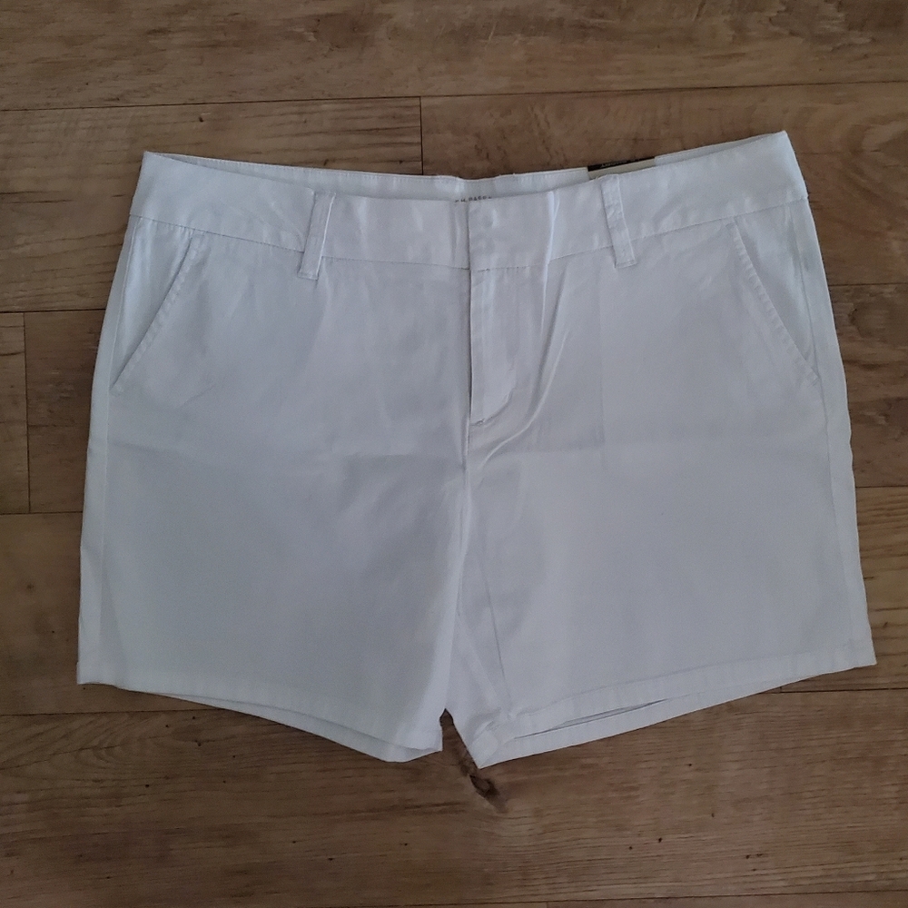 Bright white Shorts by BASS